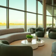 Um dia no luxuoso terminal aéreo dos irmãos Maggi Scheffer